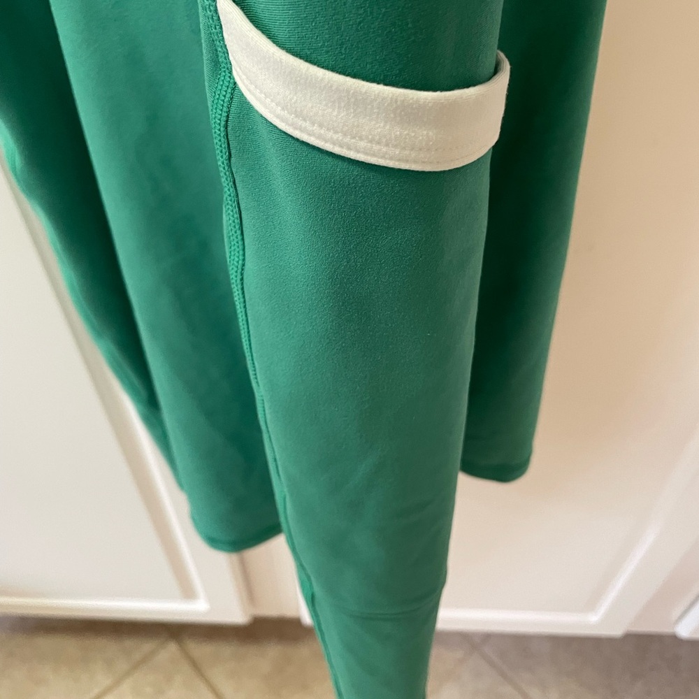 Summersalt GUC Women’s Do-It-All Athletic Dress in Clover & White Sand Size 6 - Picture 5 of 15